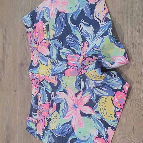 Lilly pulitzer callahan stretch shorts - Picture 3 of 4